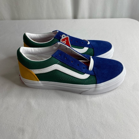 VANS OLD SKOOL SKATE SHOE - Picture 2 of 6